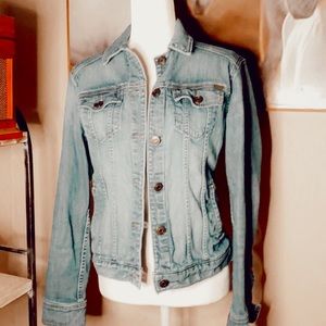 eddie bauer || blue denim jacket